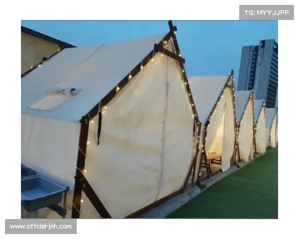 决赛夜周边酒店价格暴涨五倍 粉丝帐篷驻扎成场馆外独特风景