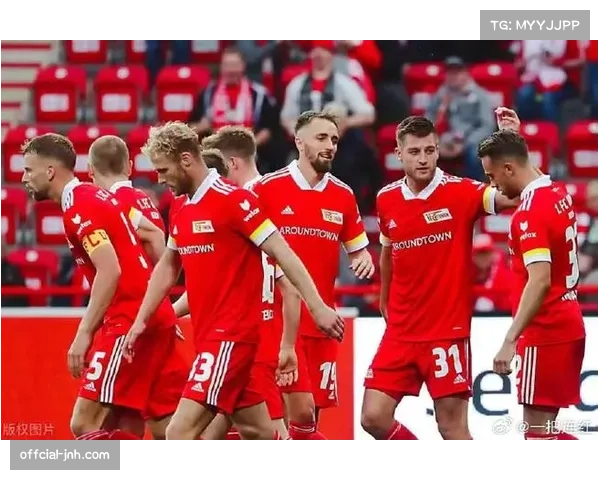 战报:奥格斯堡1-0战胜柏林联合,全场唯一进球源自中圈抢断反击 战报:奥格斯堡1-0战胜柏林联合,全场唯一进球源自中圈抢断反击